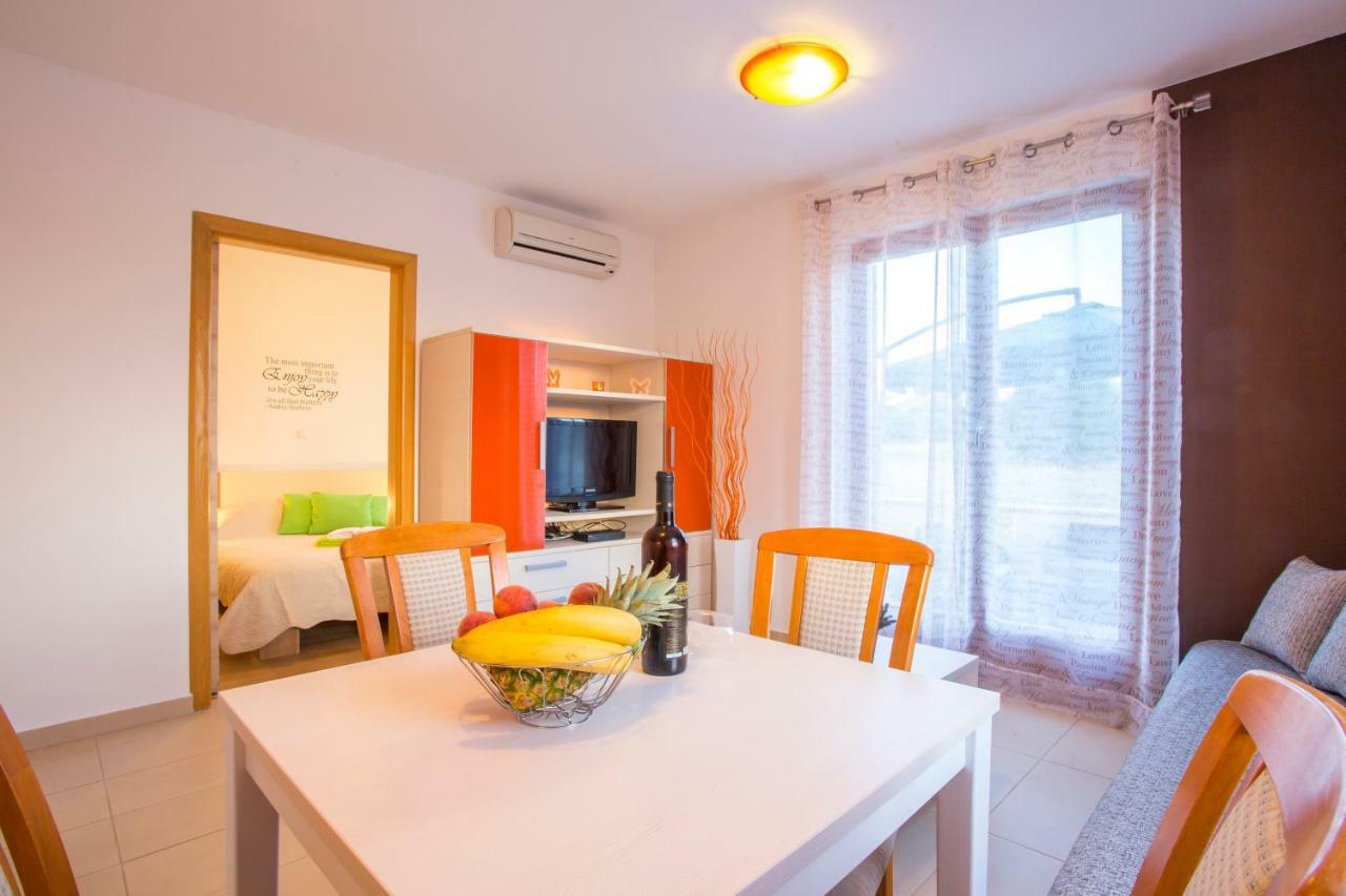 Apartman Irena Pula Exterior photo